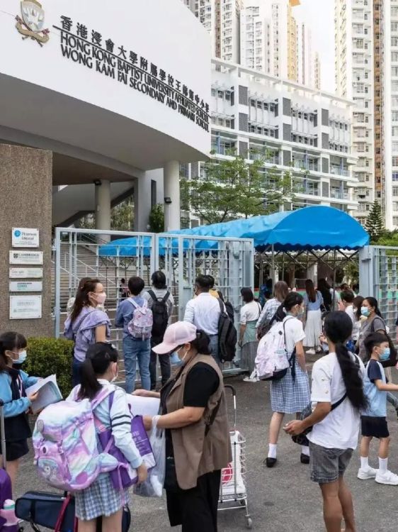 学习不好的孩子插班香港哪些学校