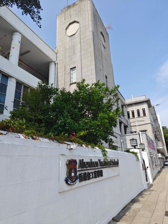 内地到香港插班必降级?家长必读真相