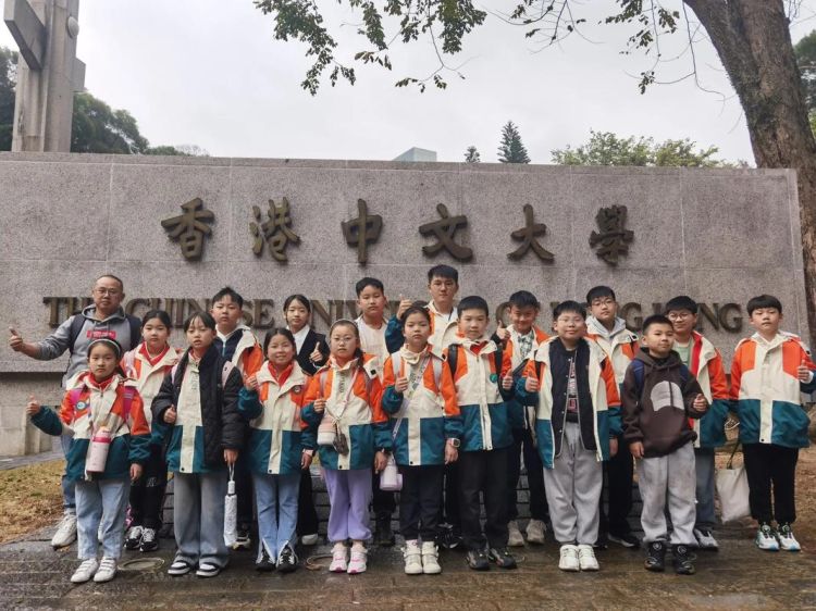 东北插班生香港求学记 东北学生转学香港真实体验分享